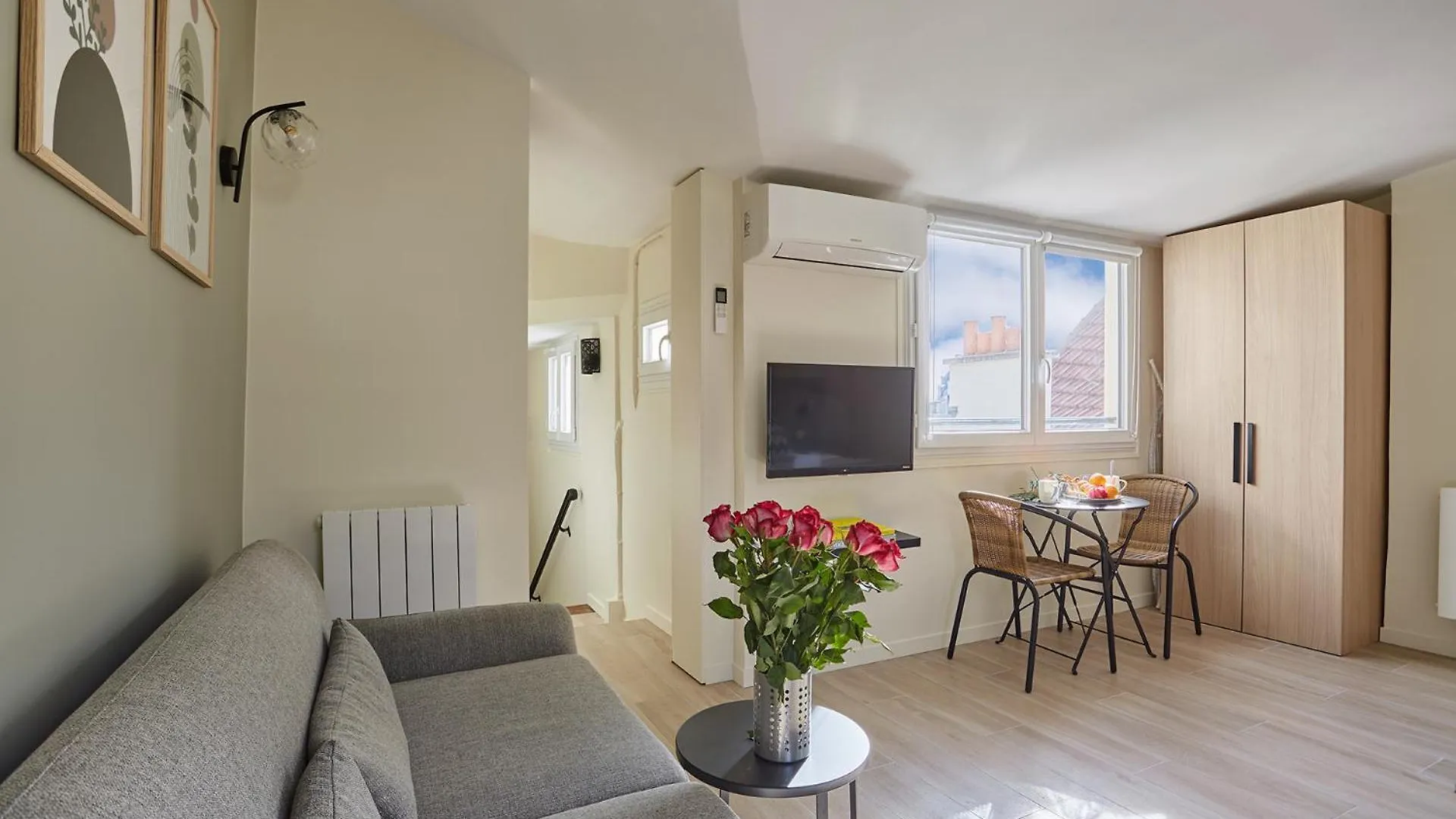 Apartment Residence Center Of Paris By Studio Prestige