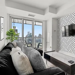 https://luxury-2br-downtown-facing-cn-tower.hotelstorontoontario.org